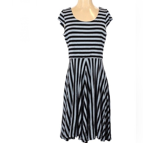 Ann Taylor Loft black and light blue striped flowy dress size XS NWOT - Picture 1 of 6